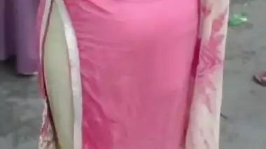 Desi salwar girl tight ass view