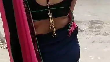 Kamsin kamar wali bhabhi in saree