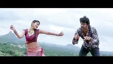 Hot Song Video of Shreya – FSIBlog.com
