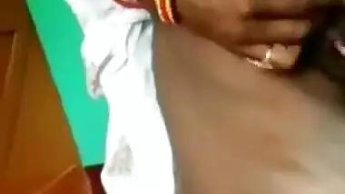 Village Aunty Shows boobs and Pussy