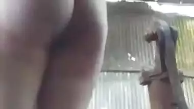 विद्या ने दिखाए बिग बूब्स और क्लीन चूत