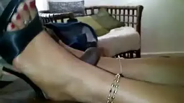 young Indian footjob heeljob