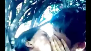 Riya And Munish Fuck In College Garden