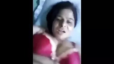 mature desi village house wife pussy fingering and squirting by self