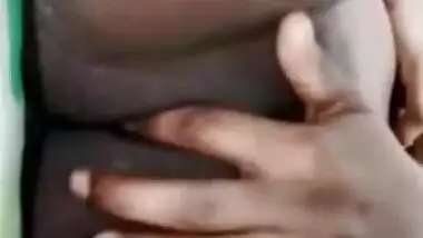 Bangladeshi Girl Pussy Fingering On VideoCall