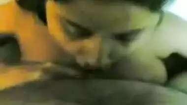 सुंदर वीडियो हिंदी देसी चाची डिक के साथ सब कुछ करता है उसके प्रेमी के लिए