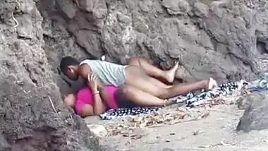 Desi chudai of a village aunty with her love in the forest