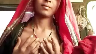 Sexy cute Rajasthani wife displays her nude boobs