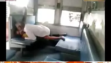 Matured Bhavi Fucking in Train With Old Man