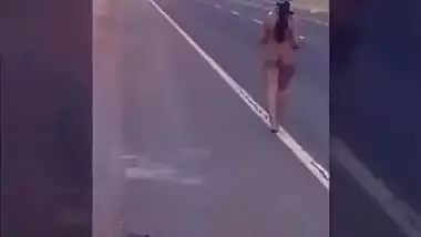 Sexy Marwadi Girl Pinky Walking Naked On Road