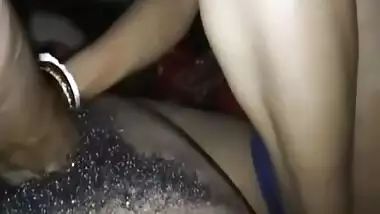 Desi aunty sucks cock