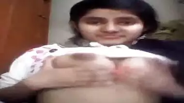 Sexy Punjabi Girl Exposing Boobs