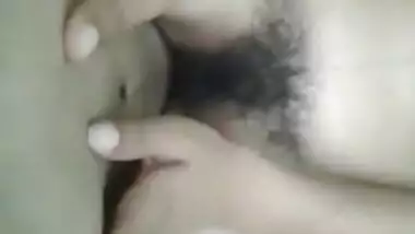 Desi girlfriend riding her boyfriend dick 