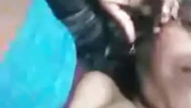 Desi aunty showing her big boobs on selfie cam