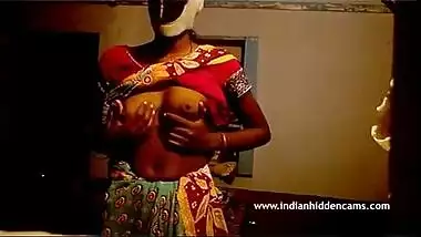 Desi village maid expose her boobs on demand