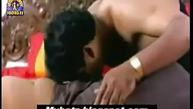 unbelievable scene – young desi boy and plump hot mallu aunty secret s