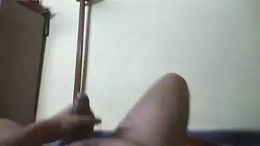 Desi man masturbating very cute