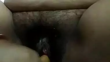 Horny Desi Bhabi Pussy Fucking With Hand Shower