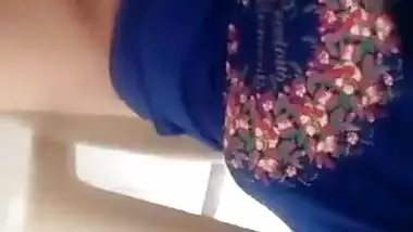 Cucumber masturbation of Punjabi aunty