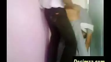 Amateur Indian Students Fucking With Their Clothes On