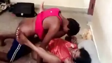 desi girl fucked by group