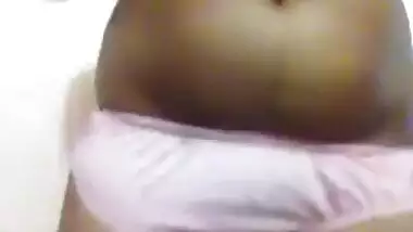 bhabhi in white bra changing top