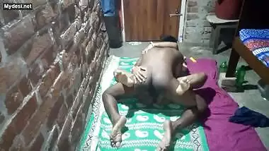 Desi village couple fucking mid night