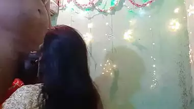 Desi horny Bhabhi giving blowjob