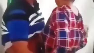 Couple fucking in standing desi viral MMS