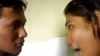 Shower blowjob of a desi big boobs girl