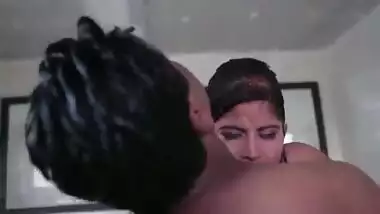 Desi aunty hidden cam spy beautiful girl sex...