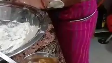 Friend hot desi mon Preparing Food Without Blouse