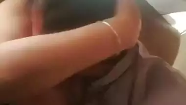 Desi aunty boobs sucking bf