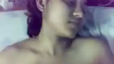 Indian Desi Bhabhi ne Pati ke Dost se khoob Chudai ki