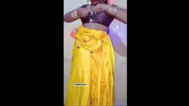 Hot Indian girl wearing a saree