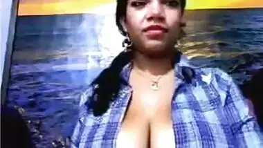 Big boobs Gheeta bhabi cam show.