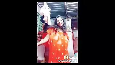 Dance boudi