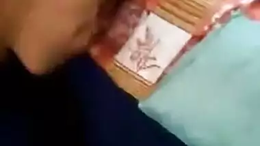 Young man tries to catch Indian sex woman in the nude to film a XXX movie