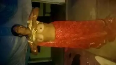 Desi Bhabhi Nude Show