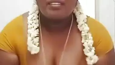 Big boobs tamil aunty