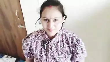 Indian step mom accidently fucked with step son cum inside pussy