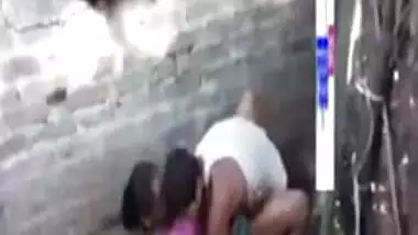 Desi village devar fucking his bhabi secretly in outdoor spy