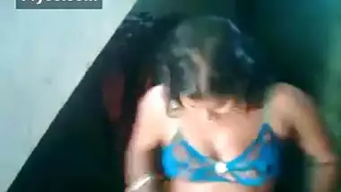 Indian Maid Homemade Shower – Movies