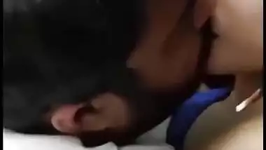 Desi lover kissing video