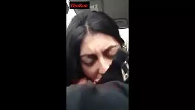 NRI desi girl hot blowjob inside car outside city