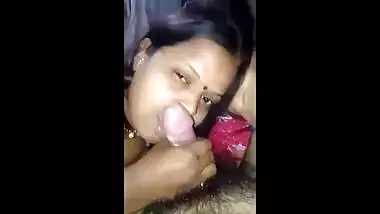 Desi Aunty Nude video Record by Hubby