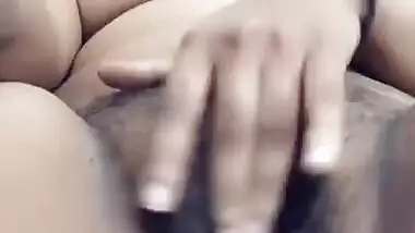 Big booby Punjabi girl fingering pussy