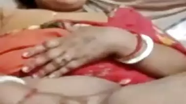 Unsatisfied village Bhabhi fingering her hairy pussy on video call