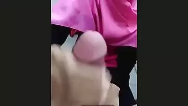 Desi hijab girl suck her boyfriend dick 