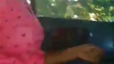 desi couple kissing & blowjob in Car